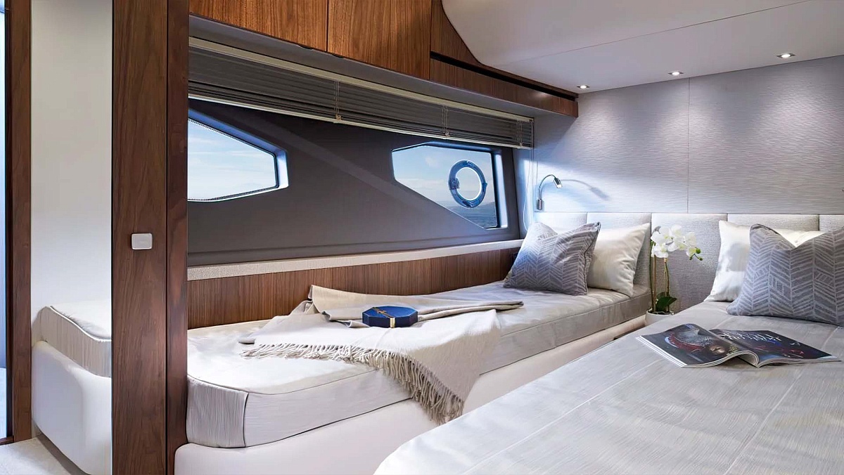 Аренда моторной яхты Sunseeker 52 на Миконосе, Греция